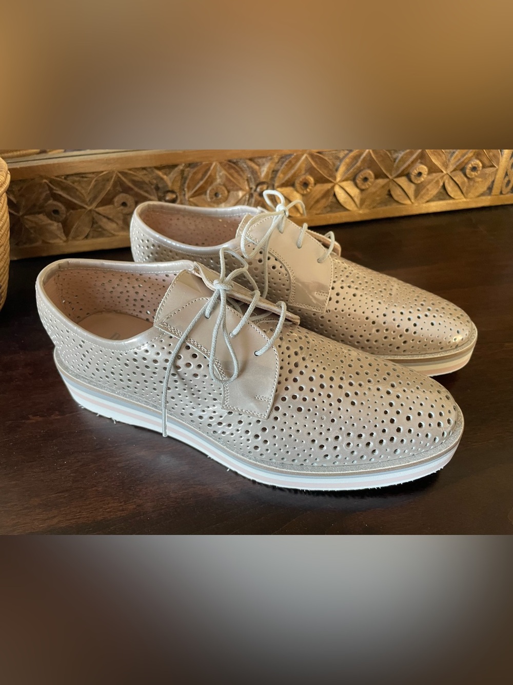 Pertini size 8 leather Oxford shoes